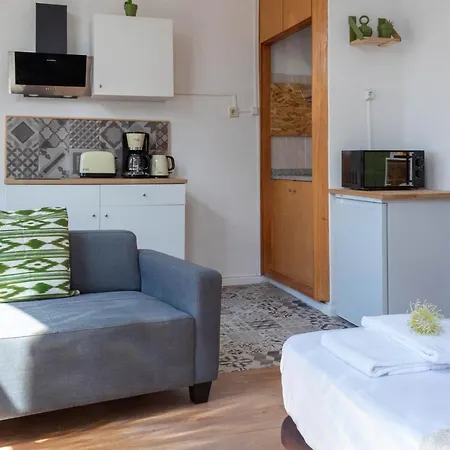 Paraiso By Coloursrevolution Gasthuis Porto