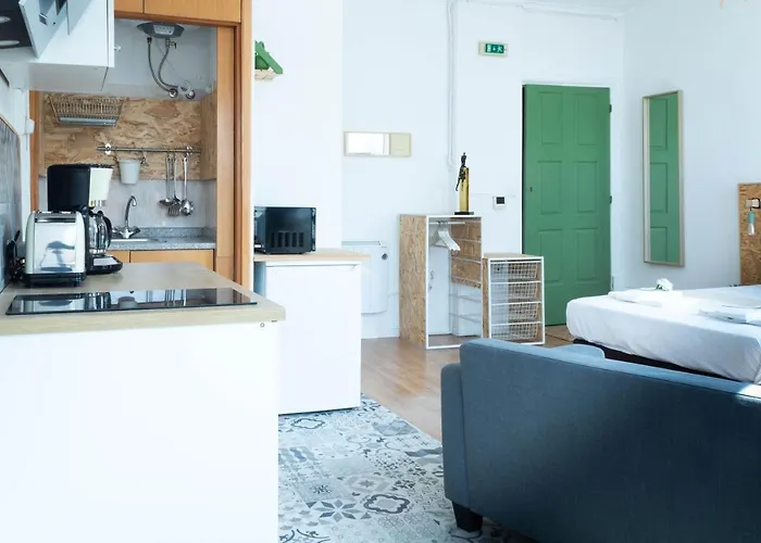 Paraiso By Coloursrevolution Pensionat Oporto