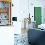 Paraiso By Coloursrevolution Pensionat Oporto