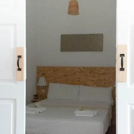 Guest house Paraiso By Coloursrevolution 3*