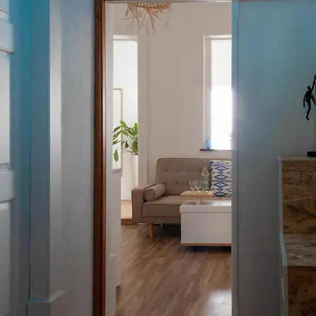 Paraiso By Coloursrevolution Guest house