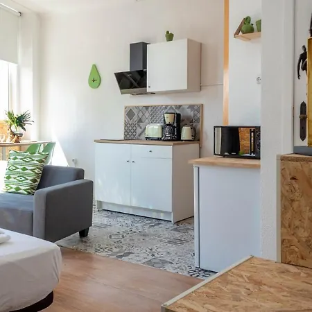 Paraiso By Coloursrevolution Guest house *